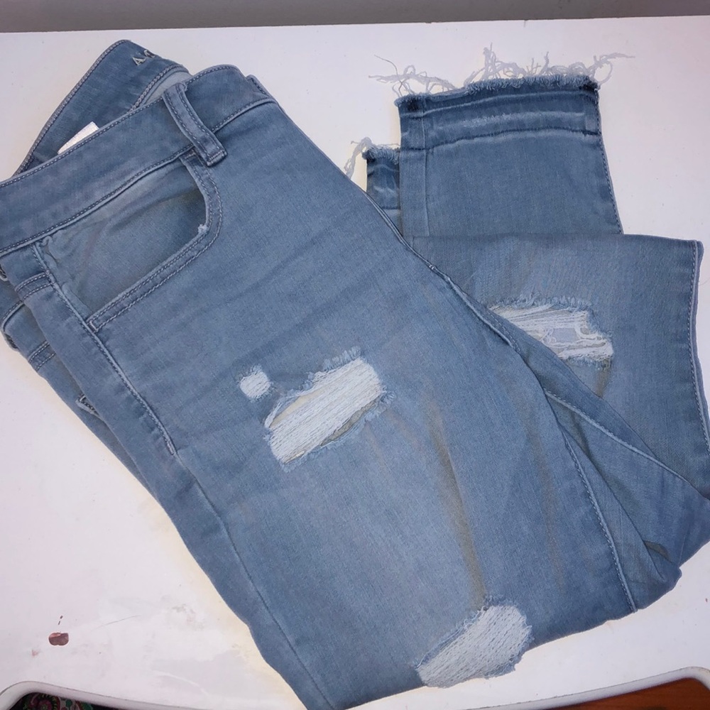 Light wash ripped American Eagle Jeans
